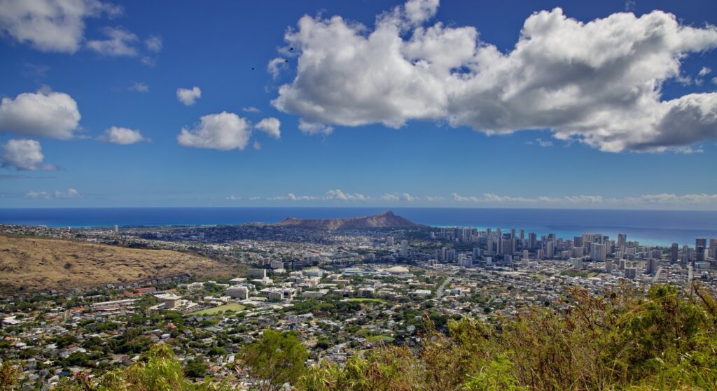 Panoramic view of the Manoa Valley, Diamond Head and Waikiki from Tantalus Lookout on Oahu.