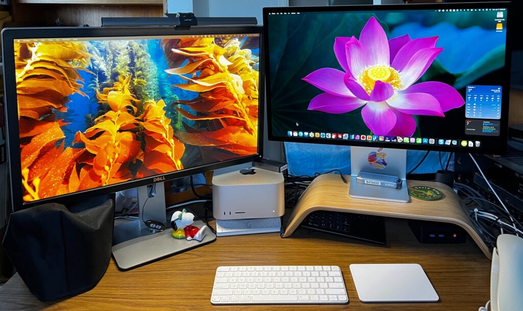 Dell 27" 4k monitor, Apple Studio M2 Ultra, Apple 27" 5k Studio Display